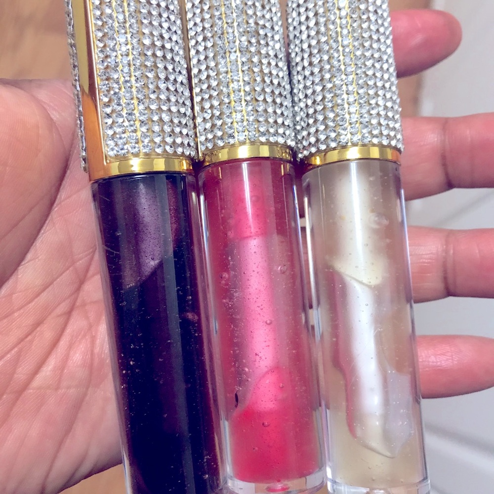 I make homemade lip gloss